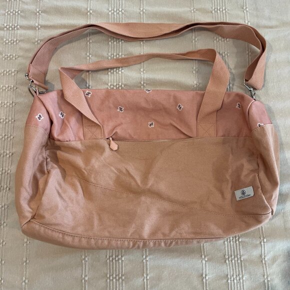 Volcom Schoolyard Canvas Duffel Bag - Ballet Pink - Like New - Picture 1 of 9